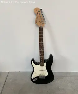 TESTED SQUIER BY FENDER BLACK STRATOCASTER ELECTRIC GUITAR LEFT HANDED