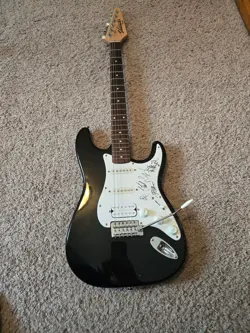 FENDER STARCASTER STRATOCASTER RIGHT-HANDED 6-STRING ELECTRIC GUITAR