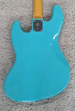 SEAFOAM GREEN W/CASE