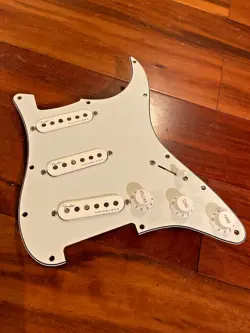 STRAT N4