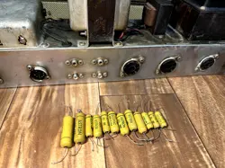 AMPLIFIER AMP VINTAGE