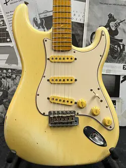 FENDER CUSTOM SHOP MBS 1970 STRATOCASTER RELIC -AGED VINTAGE WHITE- BY DENNIS
