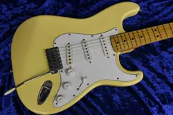FENDER JAPANST72-53