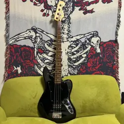 SQUIER BY FENDER JAGUAR BASS ELECTRIC JUNK