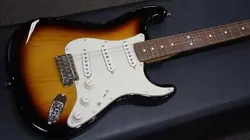 FENDER  JAPAN HYBRID II STRATOCASTER ROSEWOOD FINGERBOARD