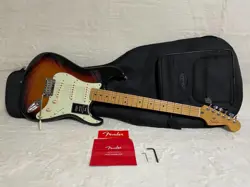 FENDER PLAYER PLUS STRATOCASTER 3-COLOR SUNBURST NO.YG609