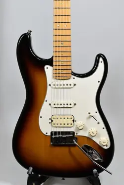FENDER AMERICAN DELUXE STRATOCASTER 2000 SSH SUNBURST USED MAPLE FB W/HARD CASE