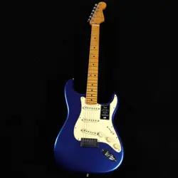 FENDER AMERICAN ULTRA STRATOCASTER COBRA BLUE  OUTLET