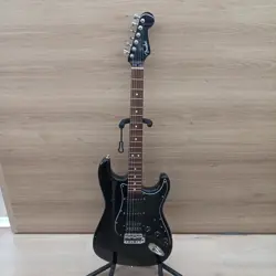 FENDER JAPAN STRATOCASTER SSH MH ELECTRIC GUITAR - USED