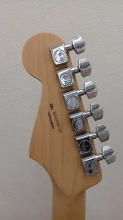 STRATOCASTER PF3TS