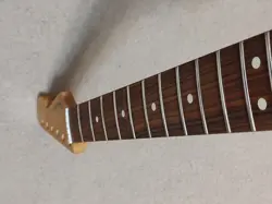 22 MEDIUM-JUMBO FRETS