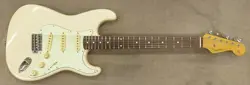 ST62-70TX VWH STRATOCASTER