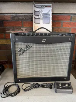 FENDER MUSTANG III GUITAR AMPLIFIER W/ FOOTSWITCH