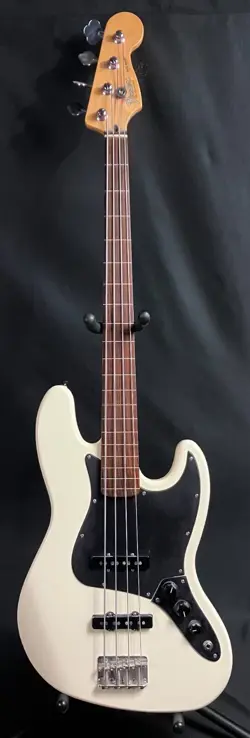 FENDER STANDARD JAZZ BASS FRETLESS 4-STRING BASS GUITAR OLYMPIC WHITE