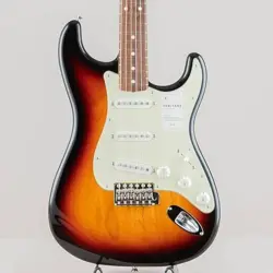 STRATOCASTER/3-COLOR SUNBURST