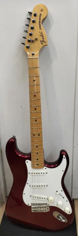 FENDER STRATOCASTER TYPE ST72-US ELECTRIC GUITAR