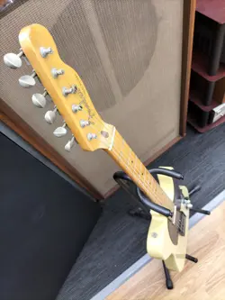 1982-1984 ELECTRIC GUITAR