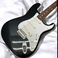 GUITAR 2004-2006 USED