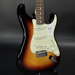 FENDER MIJ TRADITIONAL 60S STRATOCASTER 3-COLOR SUNBURST ROSEWOOD S/N JD23032107