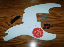PICKGUARD WHITE PRECISION