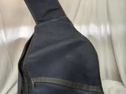 BLACK FENDER LIGHT PADDED BACKPACK STYLE GUITAR GIG BAG W/ LOGO