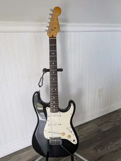 STANDARD STRATOCASTER VG