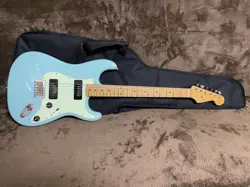 FENDER NOVENTA STRATOCASTER DAPHNE BLUE ALDER BODY MAPLE NECK P-90 PICKUPS