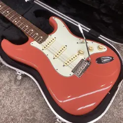 O0 STRATOCASTER USED
