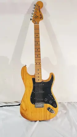 1979 NATURAL FINISH.