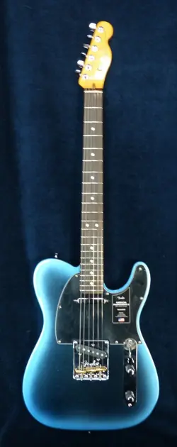 FENDER AMERICAN PROFESSIONAL II TELECASTER - DARK NIGHT