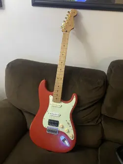 ELECTRIC FENDER STRATOCASTER
