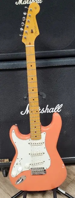 FENDER STRATOCASTER - USA (P03038311)