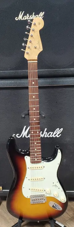 FENDER STRATOCASTER (MEXICO) 60'S REISSUE (P03038197)