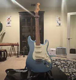 PLAYER+ STRATOCASTER