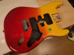 FENDER PLAYER PLUS STRATOCASTER BODY + AMERICAN STANDARD BRIDGE