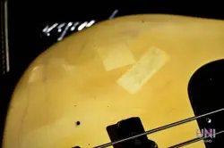 FENDER JAZZ BASS / 1976