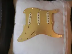 STRAT PICKGUARD ANODIZED