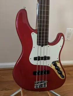 1998 FENDER FRETLESS