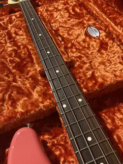 FENDER CUSTOM SHOP 1964 JAZZ BASS FADED FIESTA RED NOS