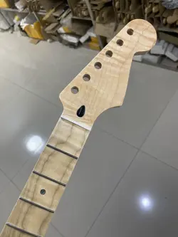ELECTRIC GUITAR NECK ST 22 FRET TIGER FLAME MAPLE FENDER STRAT REPLACEMENT GLOSS