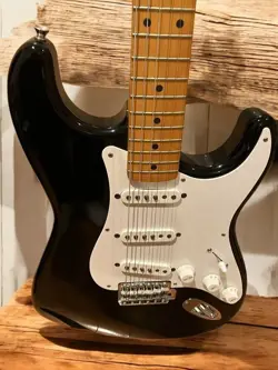 FENDER JAPAN STRATOCASTER ST57-US ELECTRIC GUITAR USED