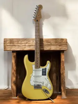 FENDER PLAYER SERIES STRATOCASTER ELECTRIC GUITAR MAPLE FRETBOARD NEW