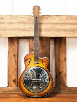 ACOUSTIC ELECTRIC USED