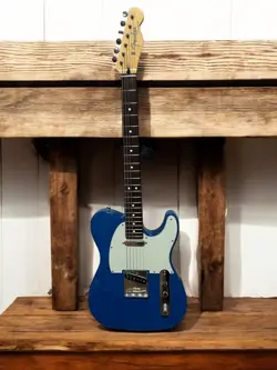 FENDER MIJ HYBRID II TELECASTER FOREST BLUE ROSEWOOD 2023 W/ SOFT CASE