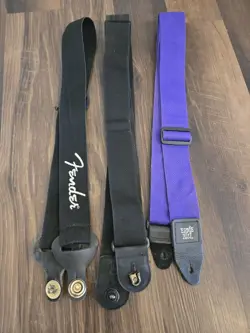 ASSORTED GUITAR STRAP