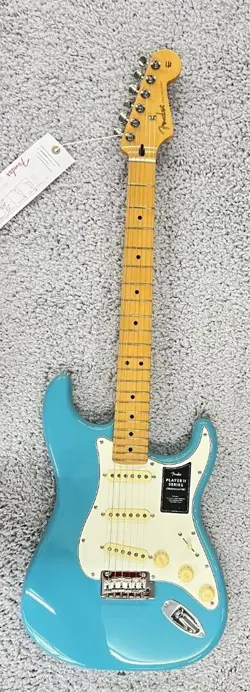 FENDER PLAYER II STRATOCASTER GUITAR, MAPLE FINGERBOARD, AQUA TONE BLUE - MIM 