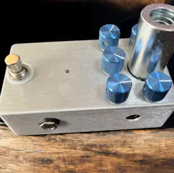 LEE CUSTOM AMPLIFIER VBM-1 TUBE OVERDRIVE PEDAL VINTAGE FENDER BASSMAN INSPIRED