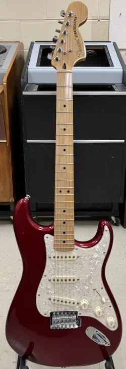 FENDER DELUXE ROADHOUSE STRATOCASTER MEXICO 2014 MAPLE NECK CANDY APPLE RED
