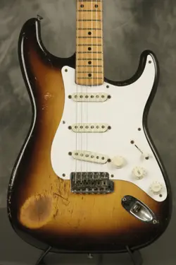 1957 FENDER STRATOCASTER SUNBURST