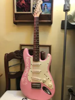 MINI-STRATOCASTER